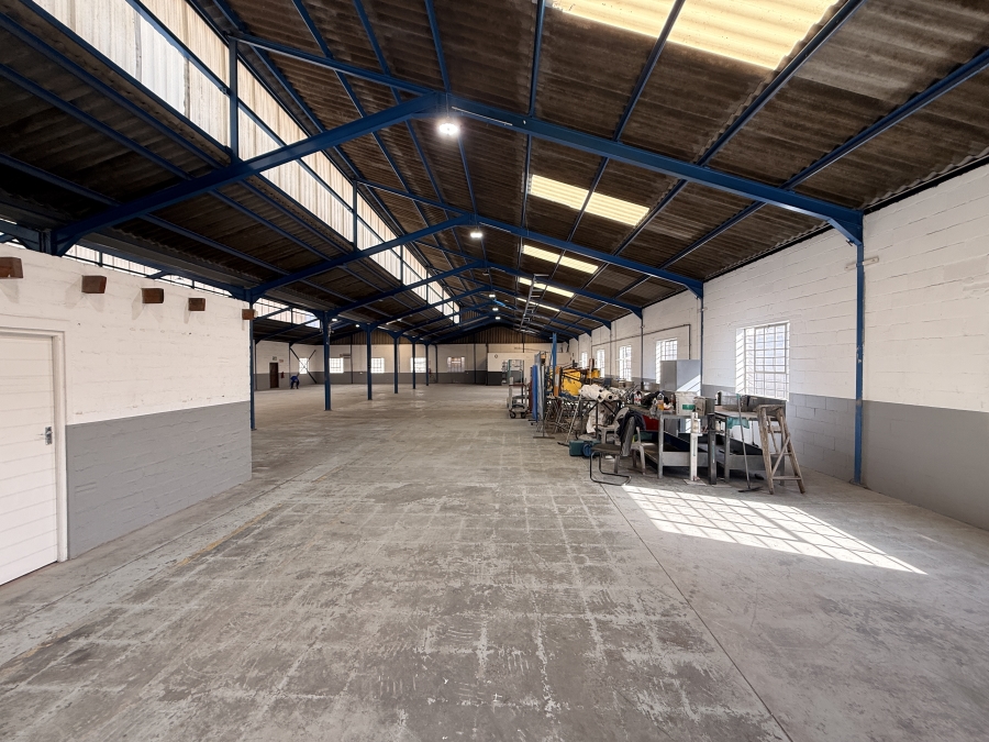 To Let Commercial Property for Rent in Beaconvale Western Cape